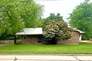 501 W College St, Rising Star, TX 76471 - Photo 3