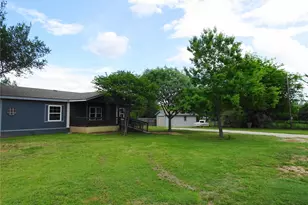 2315 Balboa Ct, Granbury, TX 76048 - Photo 5