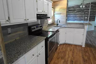 2315 Balboa Ct, Granbury, TX 76048 - Photo 11