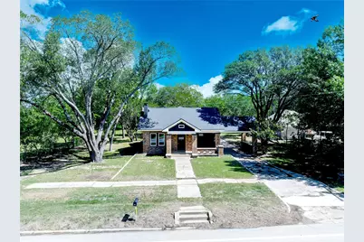 506 W San Saba Street, Wortham, TX 76693 - Photo 1