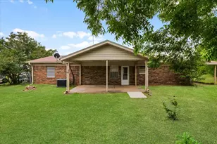 110 Lora Ln, Weatherford, TX 76088 - Photo 7