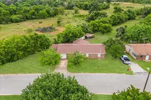 110 Lora Ln, Weatherford, TX 76088 - Photo 3
