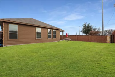 100 Creek Terrace Drive, Saginaw, TX 76131 - Photo 13