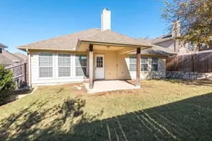 8617 Laughing Waters Tr, McKinney, TX 75070 - Photo 17