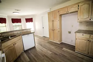 812 Mockingbird St, Bonham, TX 75418 - Photo 11