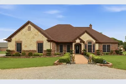 25452 Williams Drive, Justin, TX 76247 - Photo 3
