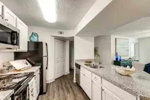 901 Fm 517 Road W, Dickinson, TX 77539 - Photo 21