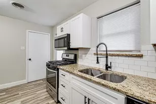 2127 E Mitchell St, Arlington, TX 76010 - Photo 17