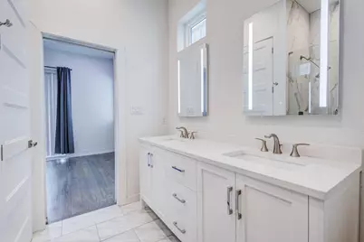2450 N Garrett Avenue #14, Dallas, TX 75206 - Photo 11