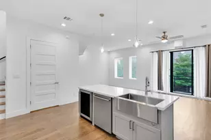 2450 N Garrett Ave, Dallas, TX 75206 - Photo 1