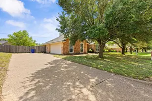 713 Ver-Lo Dr, Lorena, TX 76655 - Photo 3
