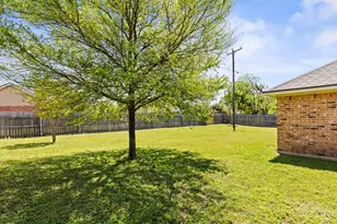 713 Ver-Lo Dr, Lorena, TX 76655 - Photo 11