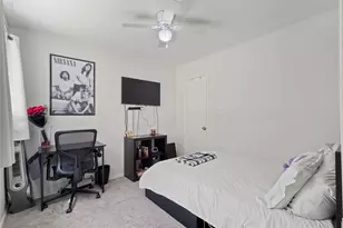 412 Victoria, Grand Prairie, TX 75052 - Photo 11