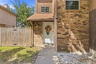 412 Victoria, Grand Prairie, TX 75052 - Photo 19