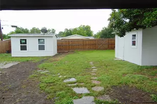 202 Wallace Dr, Garland, TX 75041 - Photo 17