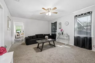 305 Claude Ave, Cleburne, TX 76031 - Photo 3