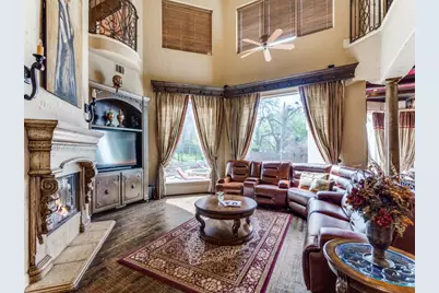 1608 Rivercrest Court, Fort Worth, TX 76107 - Photo 5