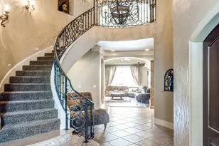 1608 Rivercrest Ct, Fort Worth, TX 76107 - Photo 3