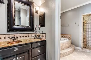 1608 Rivercrest Ct, Fort Worth, TX 76107 - Photo 33