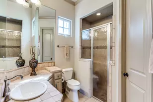 1608 Rivercrest Ct, Fort Worth, TX 76107 - Photo 17