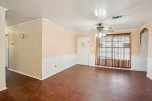 319 S Rogers St, Covington, TX 76636 - Photo 5