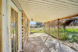 319 S Rogers St, Covington, TX 76636 - Photo 29
