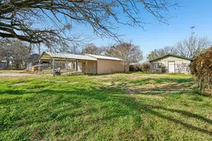 319 S Rogers St, Covington, TX 76636 - Photo 31