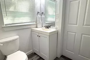 833 W Pecan St, Sherman, TX 75092 - Photo 13