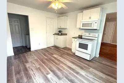 833 W Pecan Street, Sherman, TX 75092 - Photo 11