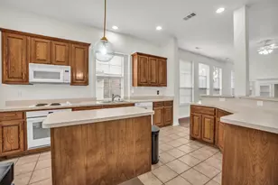 1610 Mapleleaf Fall Dr, Allen, TX 75002 - Photo 11