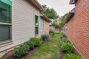 303 Old York Rd, Irving, TX 75063 - Photo 23