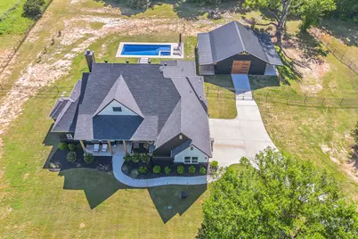 505 N Saddle Horn Court, Weatherford, TX 76087 - Photo 1