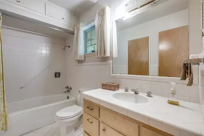 1723 Timbergrove Circle, Dallas, TX 75208 - Photo 15