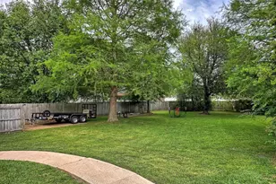 912 Van Winkle Cir, Athens, TX 75751 - Photo 13