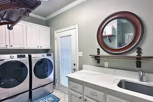 912 Van Winkle Cir, Athens, TX 75751 - Photo 11