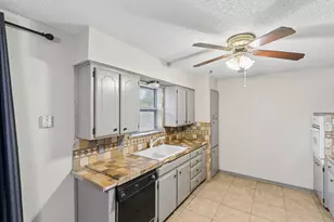 7016 Briardale Dr, North Richland Hills, TX 76182 - Photo 7