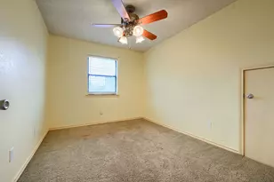 445 Trail View Ln, Garland, TX 75043 - Photo 23