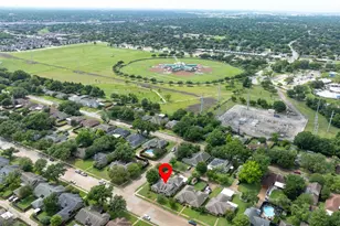 445 Trail View Ln, Garland, TX 75043 - Photo 31