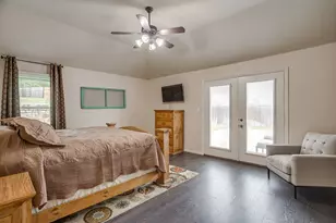 2720 Pinnacle Dr, Burleson, TX 76028 - Photo 17