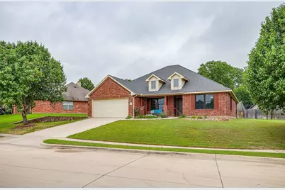 2720 Pinnacle Drive, Burleson, TX 76028 - Photo 3
