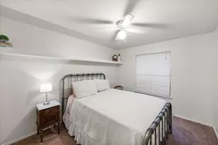 202 Creek Point Ln, Arlington, TX 76002 - Photo 27