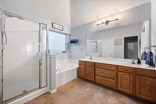 202 Creek Point Ln, Arlington, TX 76002 - Photo 25