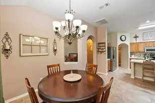 202 Creek Point Ln, Arlington, TX 76002 - Photo 11