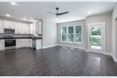 326 W Day Street, Denison, TX 75020 - Photo 7