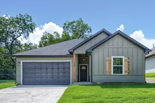 326 W Day St, Denison, TX 75020 - Photo 1