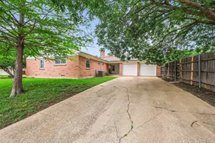 700 Kindred Ln, Richardson, TX 75080 - Photo 23