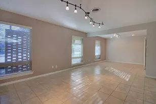 3763 Vinecrest Dr, Dallas, TX 75229 - Photo 5