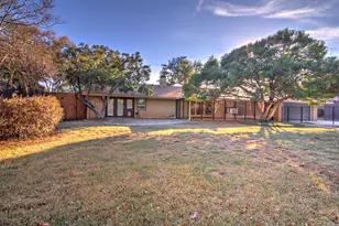3763 Vinecrest Dr, Dallas, TX 75229 - Photo 33