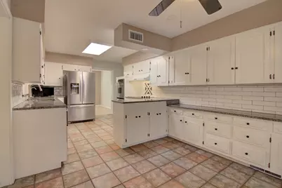 3763 Vinecrest Drive, Dallas, TX 75229 - Photo 13