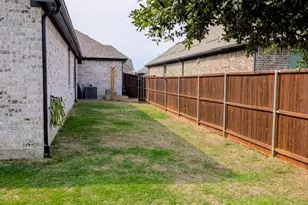 1506 Red Rose Trl, Celina, TX 75078 - Photo 37